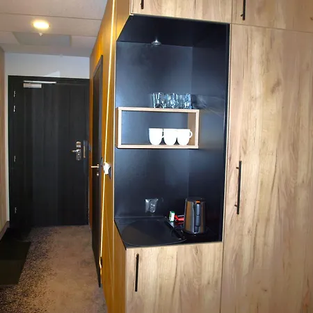 Czarna Gora Biala Woda Czarna Perla 118 * Sienna (Klodzko)